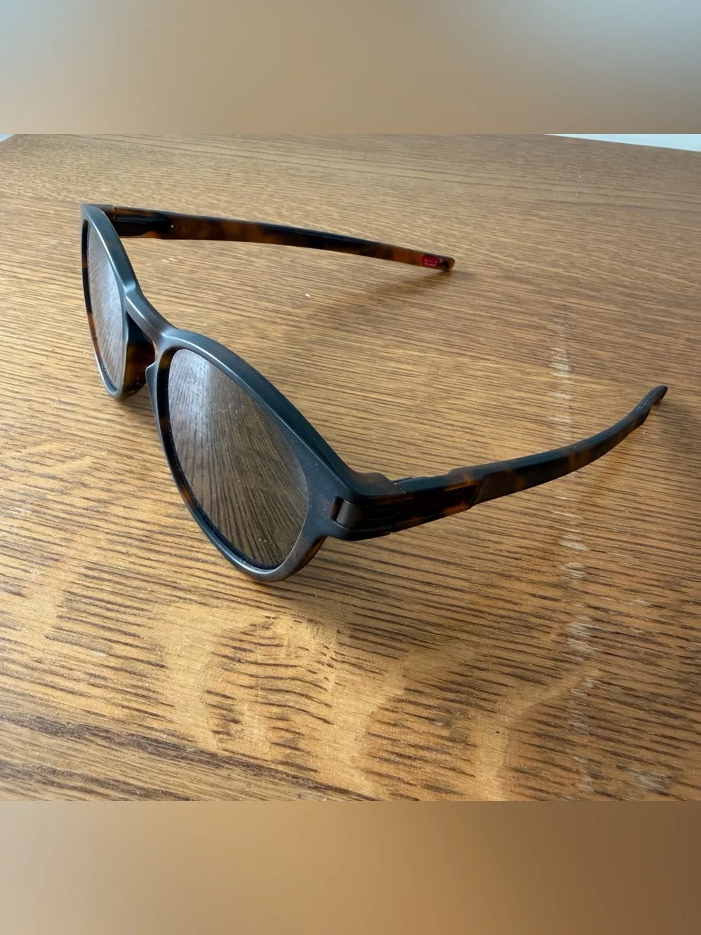 Oakley Latch Tortoise